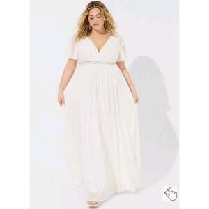 Torrid Maxi Mesh Empire Waist Wedding Gown Size 12 - BRAND NEW - W/ Garment Bag
